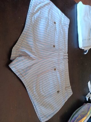 Shorts de rayas azules