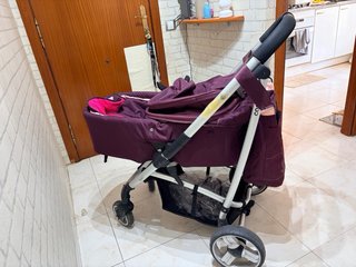 Gimnasio,trona y coche bebe