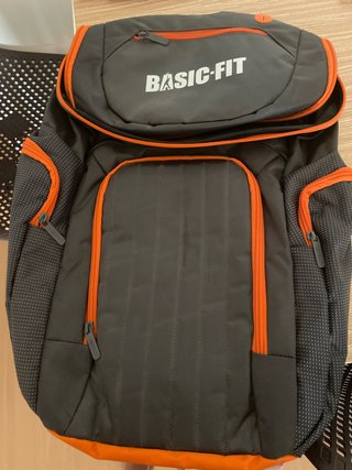 Mochila Basic-Fit Gris y Naranja