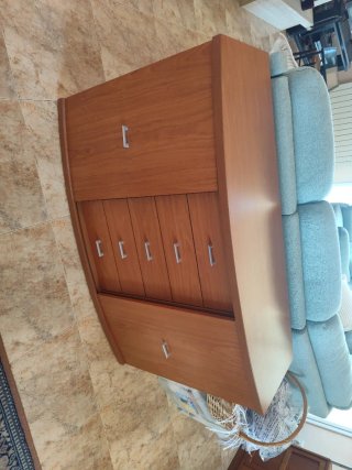 Mueble cajonera de madera
