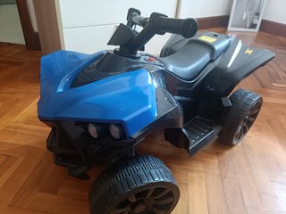 Cuatrimoto Infantil Eléctrica Azul y Negra