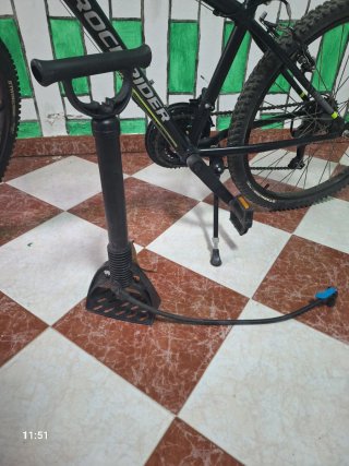 Bicicleta junior seminueva + inflador