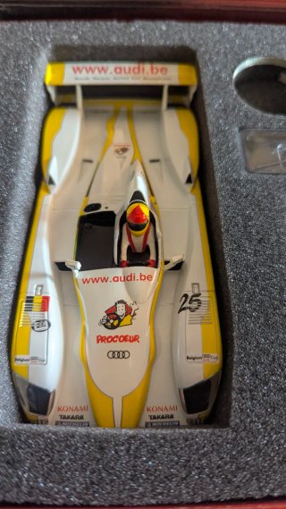 Scalextric Audi R8 Pro 5061 - Nuevo