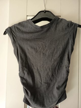 Lote Bershka: Mallas y Top Gris