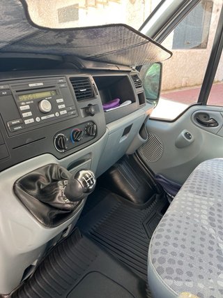 Ford Transit 2011