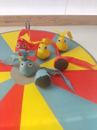 Diana infantil de velcro con muñecos