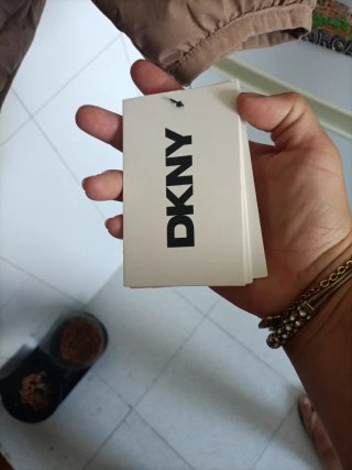Chaqueta DKNY forrada de borreguito Talla M