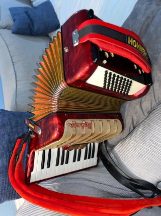 Fisarmonica Hohner Concerto I 48 bassi