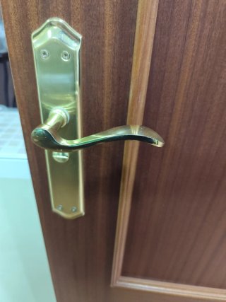 Conjuntos de dos Puertas de paso madera oscura,