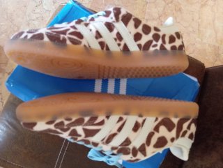Adidas Samba T.43  (Talla pequeño 41-42)