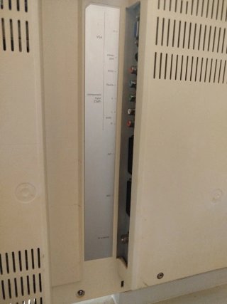 Televisión Thomson 27" HD con sonido envolvente