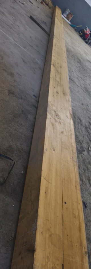 Viga madera tratada 13.50metros larga.