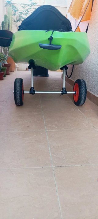 Kayak con pala y vela