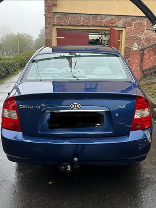 KIA Cerato 2005