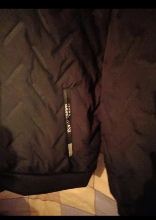 Chaqueta acolchada negra forro borreguito