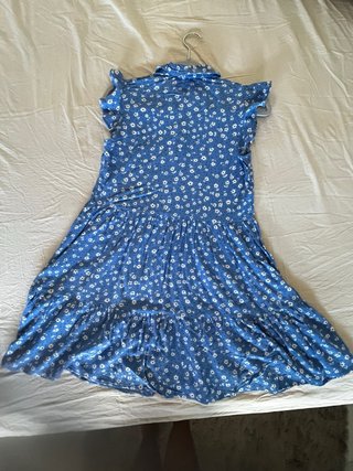Vestido Stradivarius floral azul talla s