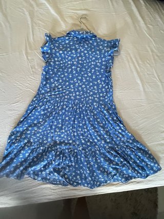 Vestido Stradivarius floral azul talla s