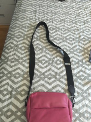Bolso bandolera rosa