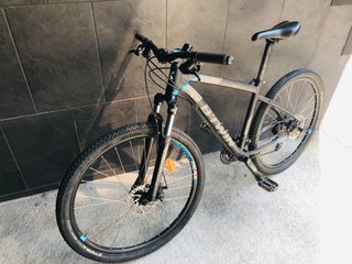 Bicicleta BTWIN MTB Negra y Azul