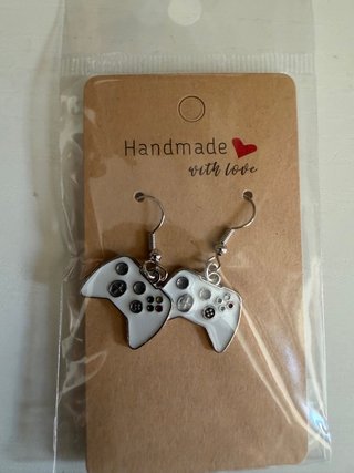 Pendientes Mando Gamer Blanco y Plateado