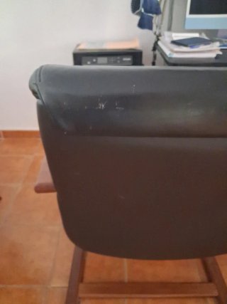 Silla de escritorio cuero y madera