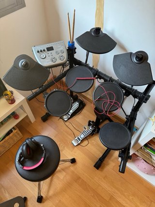 Batería Electrónica Completa con Accesorios