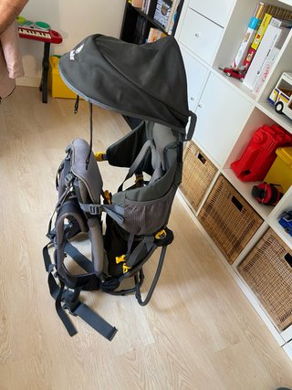 Mochila porta bebés Deuter trekking