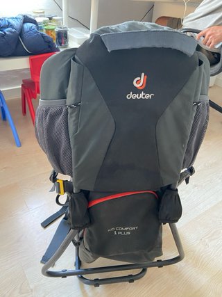 Mochila porta bebés Deuter trekking