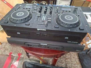 Mesa de Mezcla Gemini CDM-4000BT
