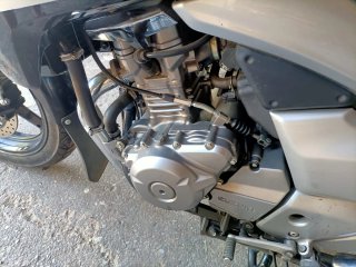 Suzuki Inazuma 250 Naked Negra/Plata