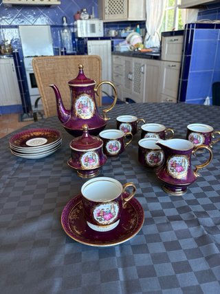 Juego de té porcelana morada y dorada
