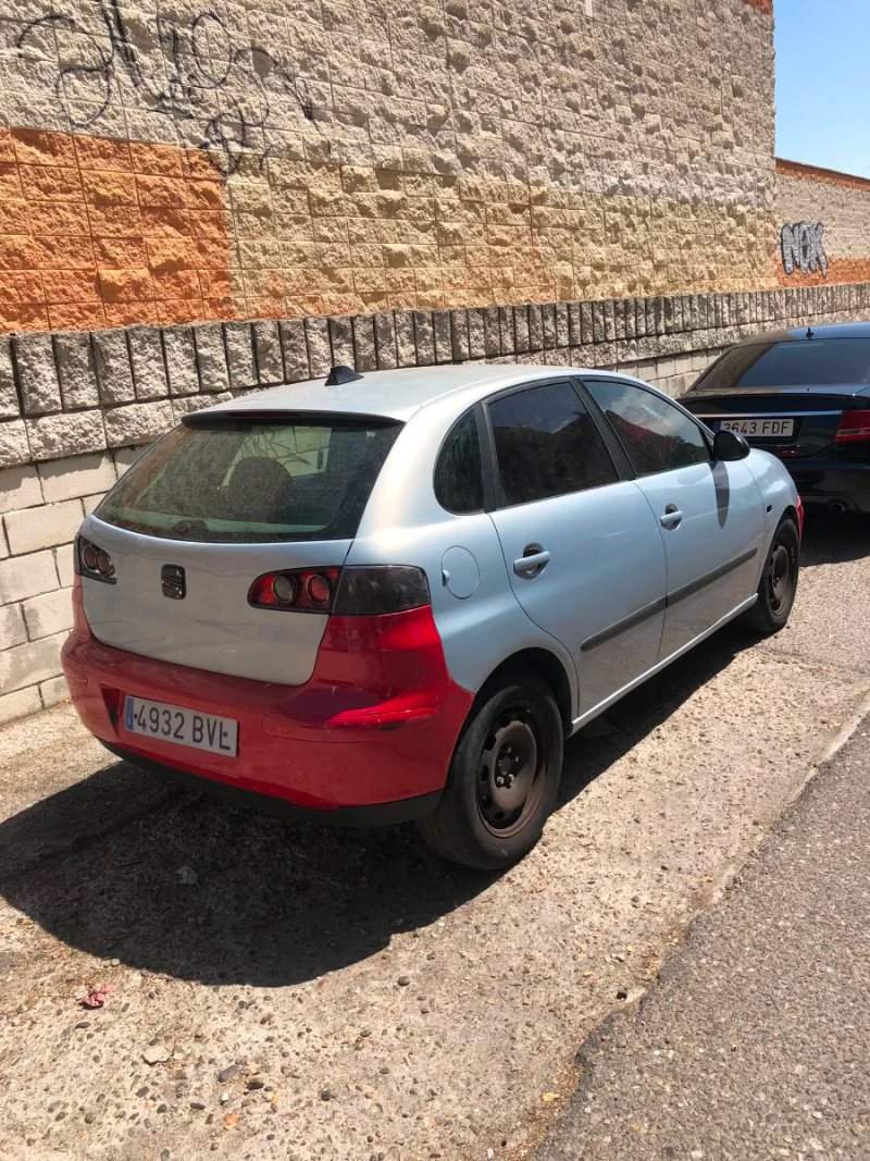 SEAT Ibiza 2003 - foto 1