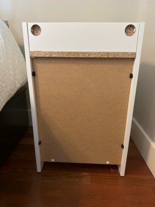 Conjunto de mesita de noche blanca de madera