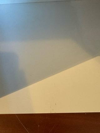 Conjunto de mesita de noche blanca de madera