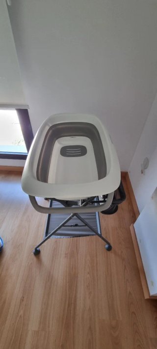 Bañera bebe + soporte Twistshake