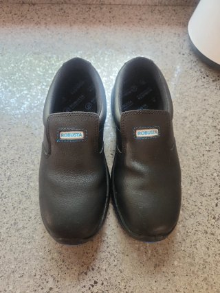 Zapatos de Seguridad ROBUSTA Negros