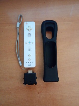 Mando Wii + Motion Plus + Funda Negra