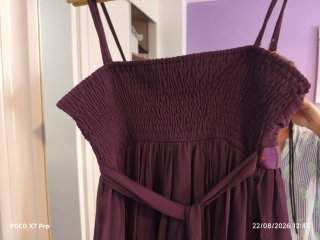 Vestido de fiesta morado corto