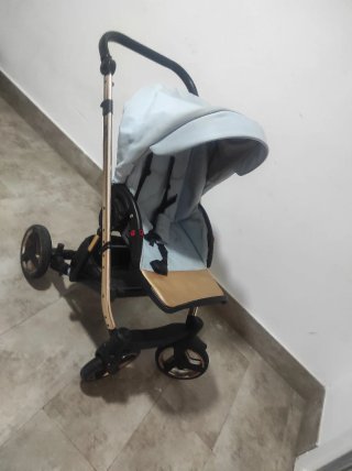 Carrito de bebé ligero y plegable