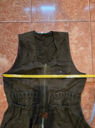 Chaleco y cartuchera de cazador