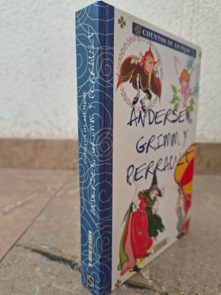 Cuentos de Andersen, Grimm y Perrault