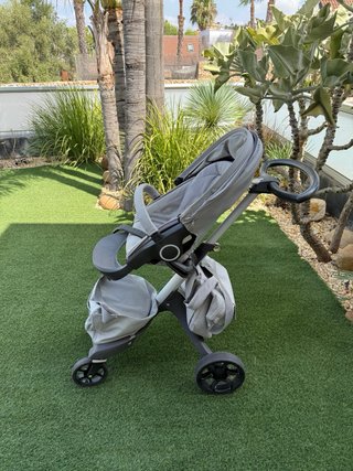 Carrito Stokke Xplory V5 - Silla, Capazo y Saco