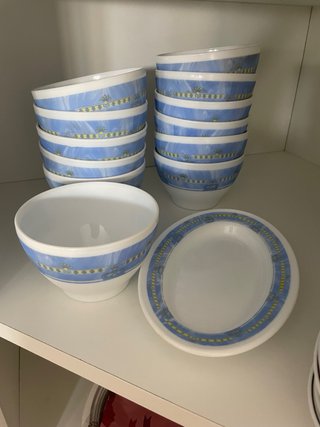 Vajilla porcelana azul y blanca