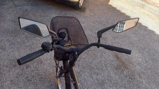 Bicicleta de paseo negra