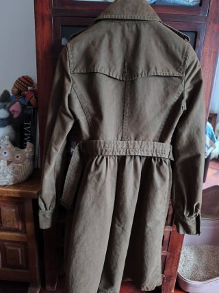 Gabardina Thomas Burberry 1835 mujer verde oliva.
