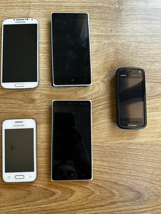 Lote 9 Móviles Retro Samsung, Nokia, Blackberry