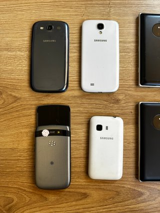 Lote 9 Móviles Retro Samsung, Nokia, Blackberry