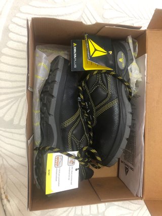 Zapatos de seguridad Delta Plus S1P negros