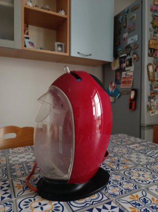 Macchina caffè DeLonghi Dolce Gusto