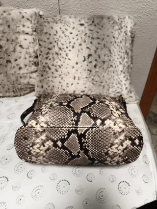 Bolso Michael Kors estampado piel serpiente